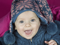 תינוק בבגדי חורף (צילום: isky, GettyImages IL)