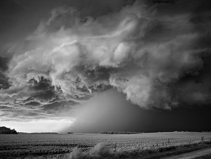 צילומי הסופות של מיץ' דובראונר (צילום: mitchdobrowner.com)