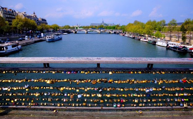גשר בפריז גשר בפריז