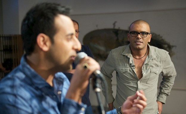 דודו ואייל מחממים את הגרון