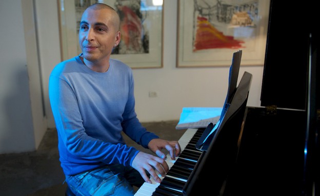 עדי לאון והפסנתר