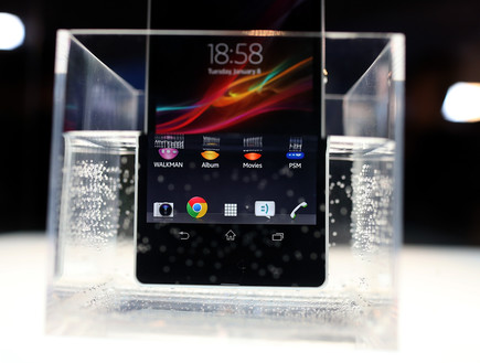 Sony Xperia Z במים (צילום: Justin Sullivan, GettyImages IL)