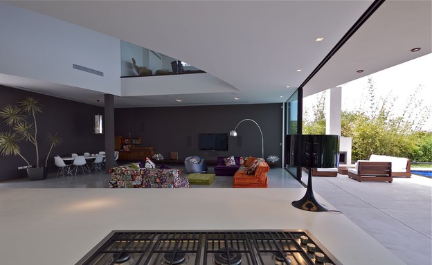 גיל גרוסמן, מבט לסלון