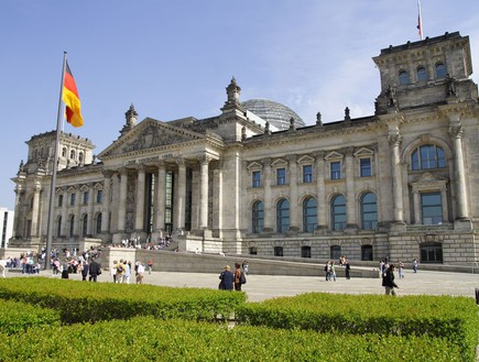 פרלמנט גרמניה חזית (צילום: berlin-annai-nihongo.eu)
