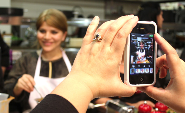 סדנת מאסטר שף בלגעת באוכל, מצלמים את ג'קי (צילום: אסתי רותם, אוכל טוב)