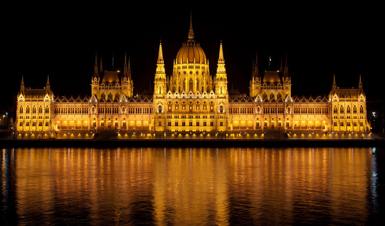 פרלמנט הונגריהבלילה (צילום: en.wikipedia)