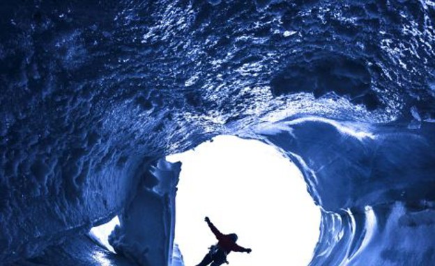 קצה המערה, מערות קרח באלפים (צילום: dailymail.co.uk)