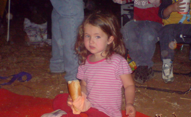 זואי דגן זואי דגן