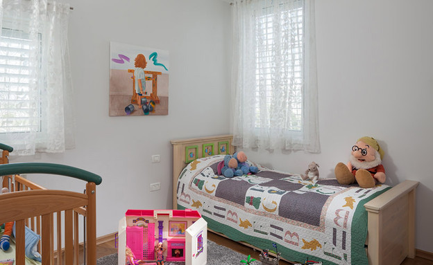 ברק גל, חדר תינוק (צילום: שי אפשטיין)
