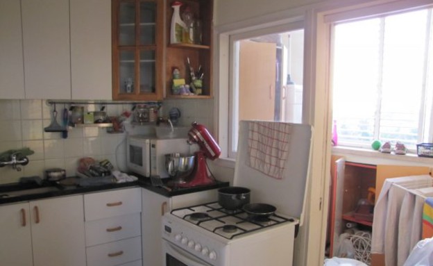 ברק גל, לפני, המטבח הישן- היום חדר הורים (צילום: שי אפשטיין)