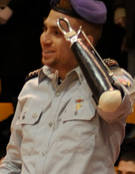 סרן זיו שילון סוגר מעגל (צילום: דו"צ)
