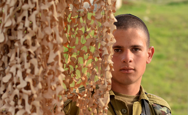 חייל חרדי (צילום: אורי ברקת, עיתון "במחנה")
