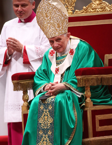 הרגעים הוורודים של האפיפיור (צילום: Pool, GettyImages IL)