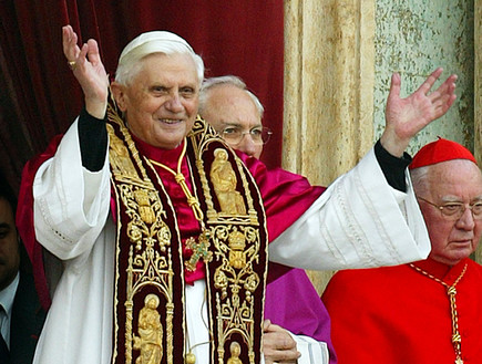 הרגעים הוורודים של האפיפיור (צילום: Giuseppe Cacace, GettyImages IL)