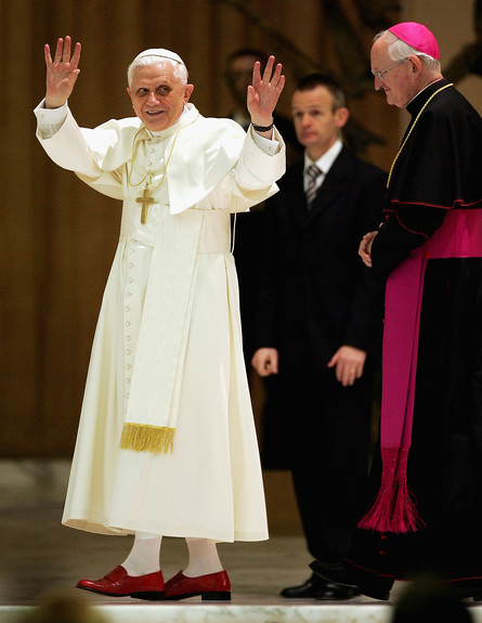 הרגעים הוורודים של האפיפיור (צילום: Mario Tama, GettyImages IL)