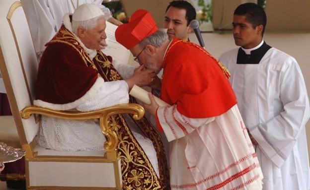 הרגעים הוורודים של האפיפיור (צילום: Franco Origlia, GettyImages IL)