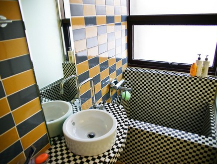 מלון קוריאה כיור אמבטיה (צילום: www.rockitsuda.com)