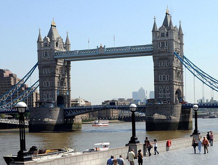 גשר מקורי (צילום: www. dailymail.co.uk)