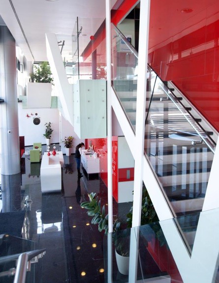 משרדים, מיקרוסופט, מדרגות, צילום אייל טואג (צילום: אייל טואג)