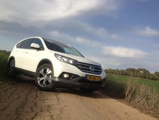 הונדה CR-V (צילום: ניר בן זקן )