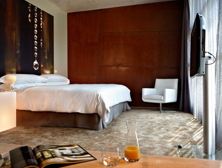 מלון בספרד, חדר שינה (צילום: מתוך האתר hotelviura)