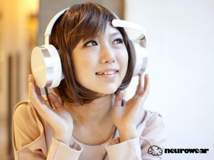 אוזניות העתיד (צילום: neurowear)