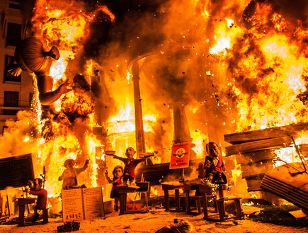 בובות נשרפות, פסטיבל ולנסיה (צילום: David Ramos, GettyImages IL)