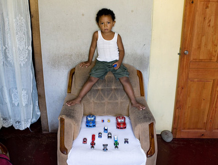 ילדים וצעצועים - קיינור קוסטה ריקה (צילום: גבריאל גאלימברטי, צילום מסך)