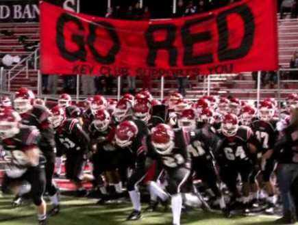  מעודדים את Big Red קבוצת הפוטבול בסטיובנוויל  (צילום: Gettyimages IL)