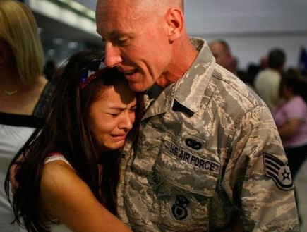 חייל עם הבת שלו