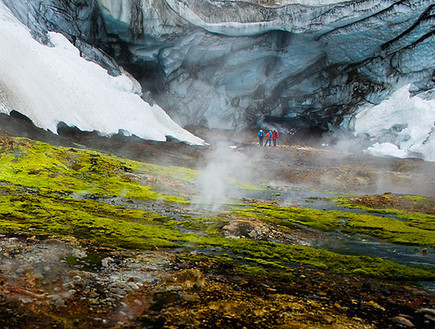 אש וקרח באיסלנד, תמונות מהעולם (צילום: Tyler Stableford)