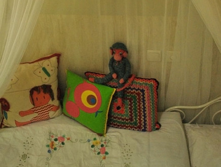 בית אייזנר, מיטת ילדים (צילום: שלי צדוק)