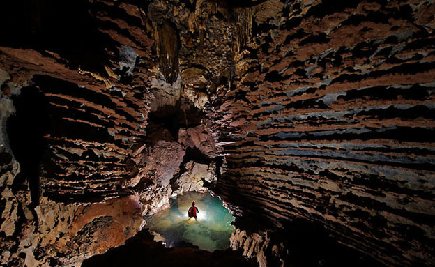 מטפס, המערה הגדולה בעולם