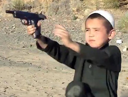 טרוריסטים בגיל 5 (צילום: liveleak)