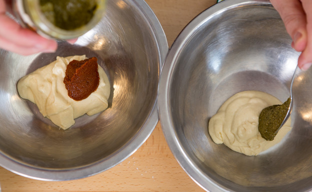 מוסיפים את הממרחים מוסיפים את הממרחים