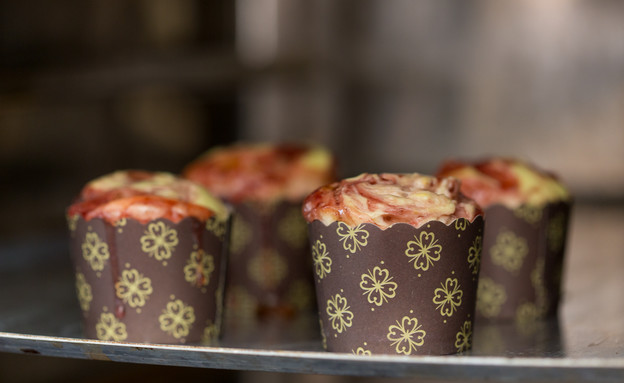 בתנור בתנור