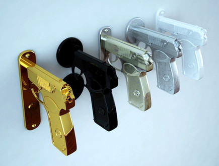 חמישייה 24.4, אקדחים (צילום: www.napalm.com)