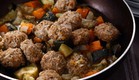 תבשיל ירקות עם קציצות (צילום: אפיק גבאי, mako אוכל)