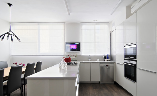 בית בשרון, מטבח דלפק