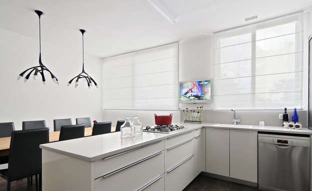 בית בשרון, מטבח