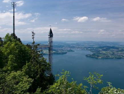 מרחוק, המעלית החיצונית הגבוהה באירופה