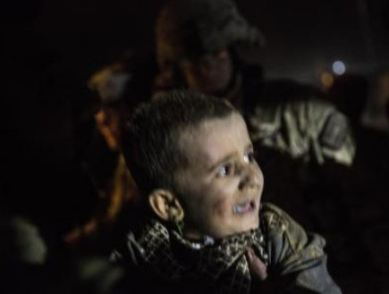 הצילו ילד מבאר (צילום: צבא ארצות הברית)