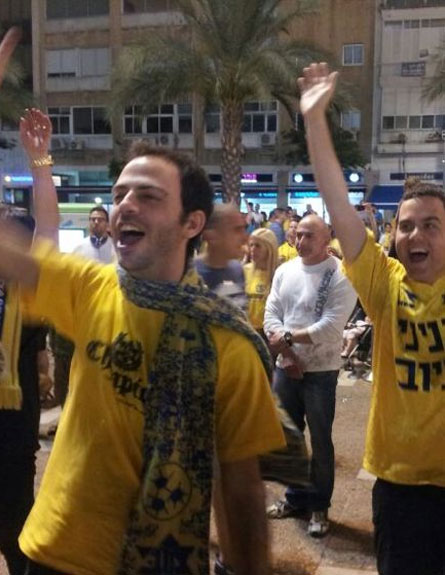 "צהוב עולה" בכיכר, הערב (צילום: לירון זייד)