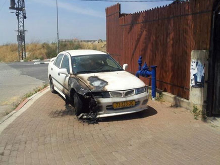 ניסיון המצה של 2 רכבים. כפר נין, הבוקר (צילום: בוקרה נט)