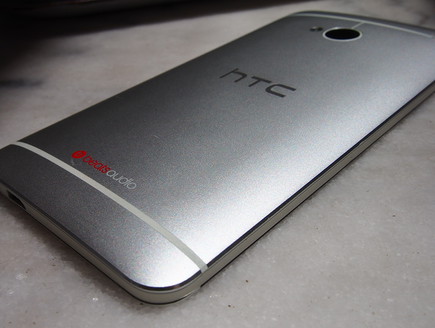 HTC One (צילום: ניב ליליאן, NEXTER)