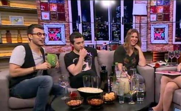 בראד פיט בעירום