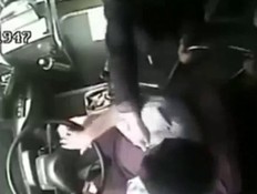 הנוסעים התנפלו על הנהג
