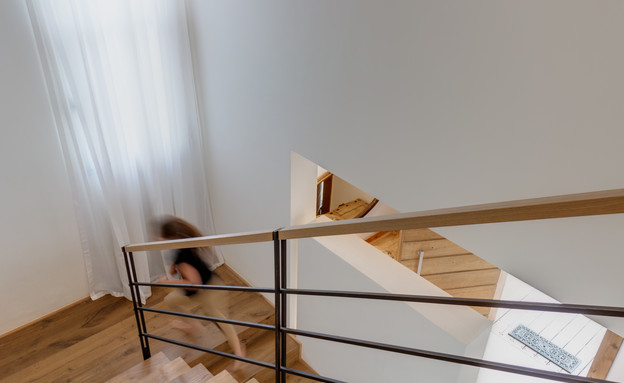 שרון איגר, מדרגות עלייה (צילום: studio Levich-Peled)