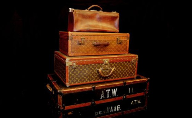 חנויות אוספים, גלריית פורט מזוודות, צילום מאיר בן