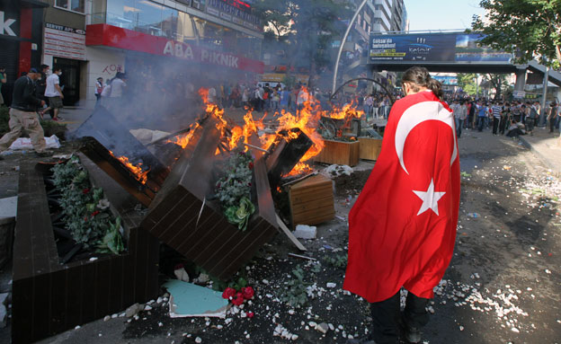 הפגנות בטורקיה. ארכיון (צילום: ap)